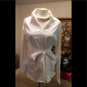 Beautiful white shirt size 14 feat on size 12